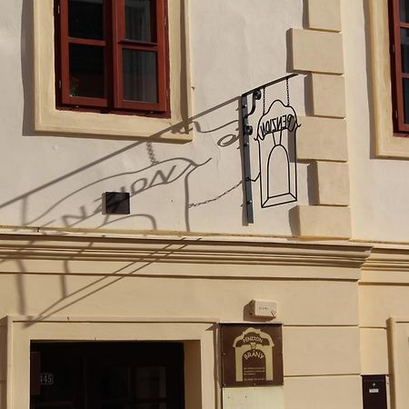 Penzion U Brany Кутна Гора Екстер'єр фото